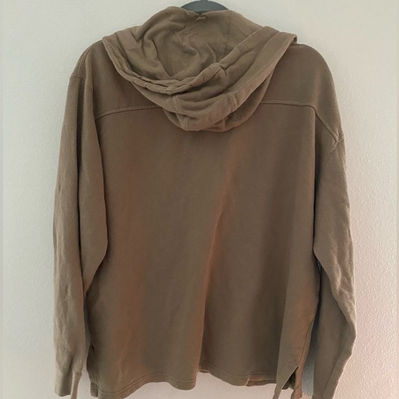 Large RVCA half button up hoodie - Picture 2 of 3